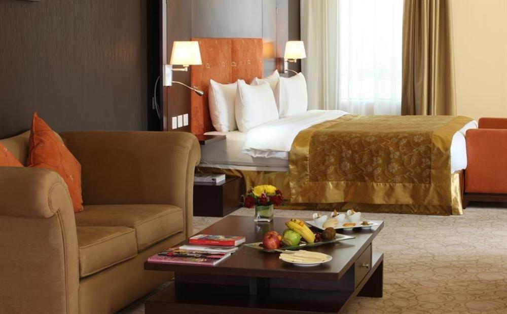 Amt Mena Aparthotel Doha Eksteriør bilde