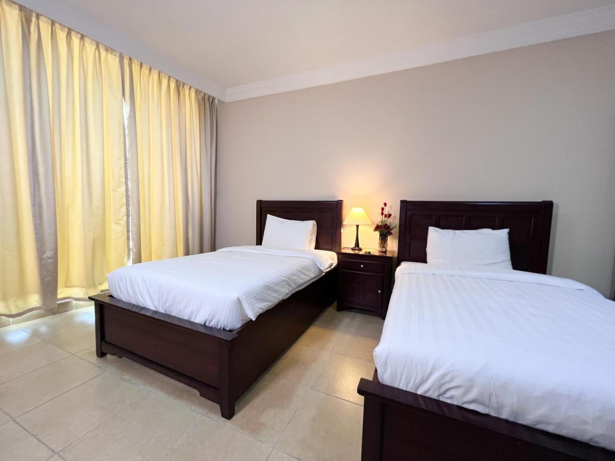 Amt Mena Aparthotel Doha Eksteriør bilde