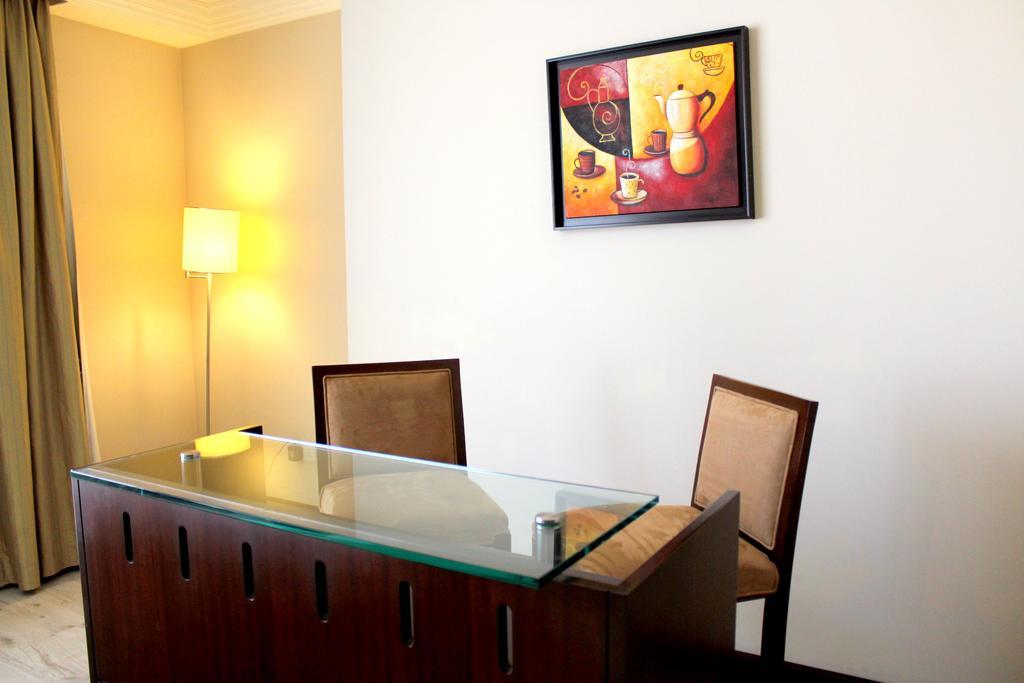 Amt Mena Aparthotel Doha Eksteriør bilde