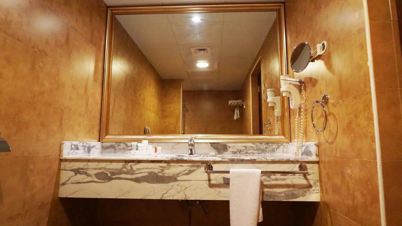 Amt Mena Aparthotel Doha Eksteriør bilde
